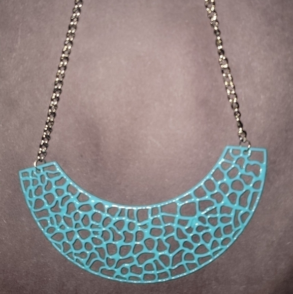independent Jewelry - NECKLACE and earrings sets